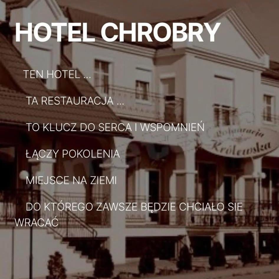 查洛里酒店 Łęczyca 外观 照片